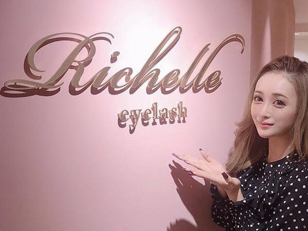 相模大野にある人気のマツエク・アイラッシュサロン「Richelle eyelash　相模大野店（リシェル　アイラッシュ）」のギャラリー画像「【姉アゲハモデルまゆかわさきさん】恵比寿店にご来店されました」
